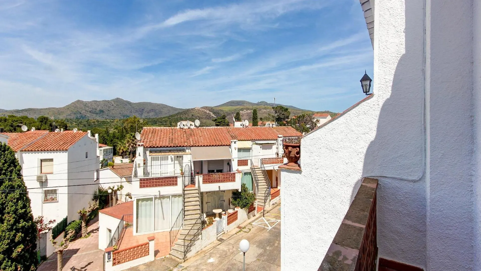 Nice Apartment Near Sand Beach Montjoi